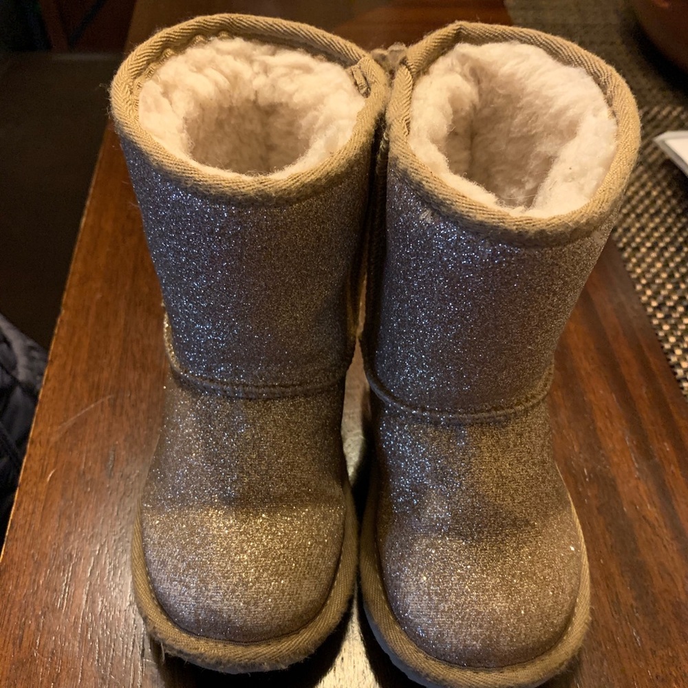 Kid UGGs